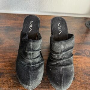 Mia Black Suede Mules Comfortable Slip-On Shoes